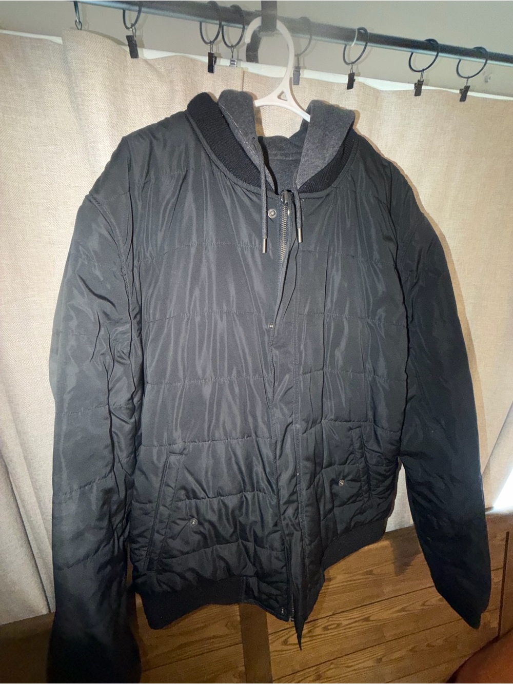 American Eagle REVERSIBLE Black Quilted Bomber Jacket with Hood. Thick